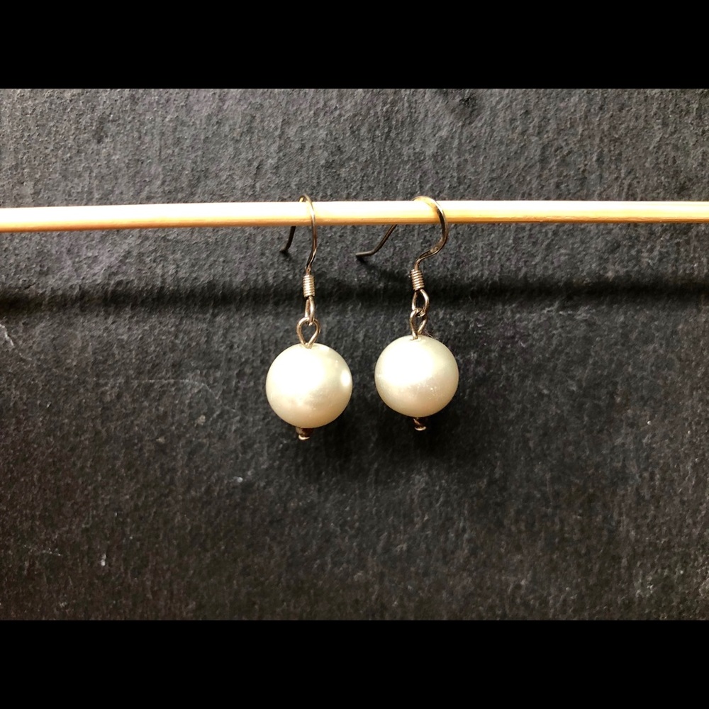 Dangle earrings - Picture 3 of 3